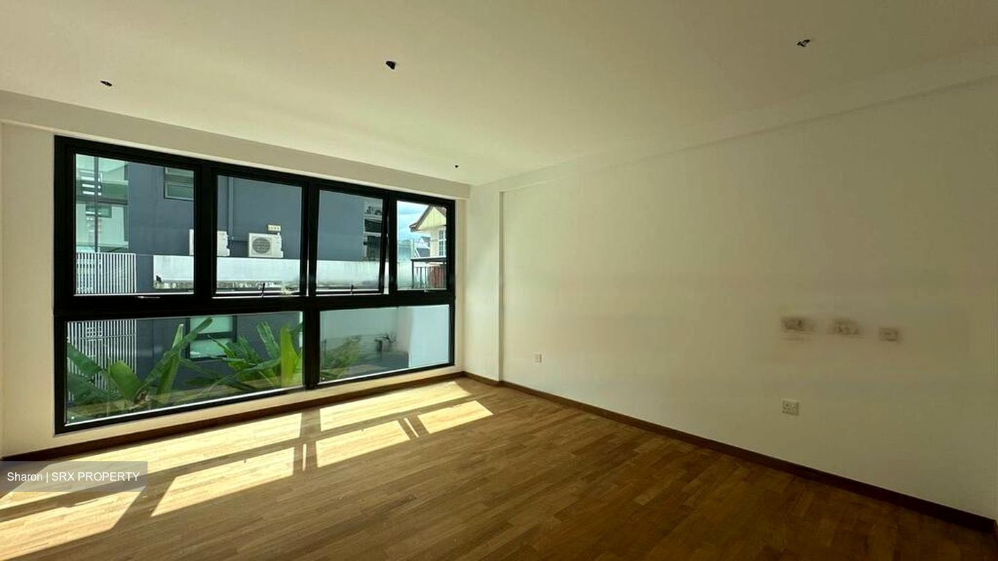Cambridge Road (D8), Terrace #485466901